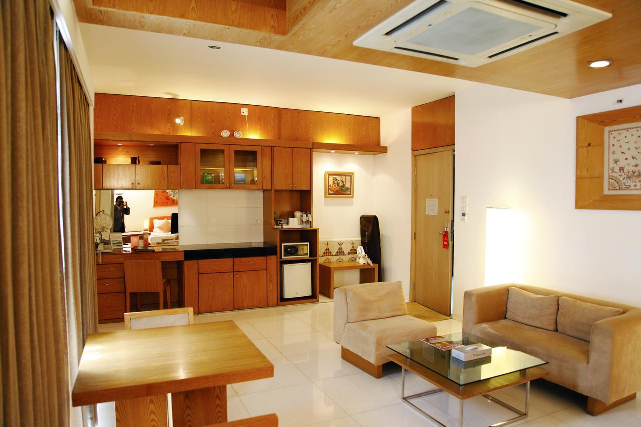 Platinum Suites Dhaka Zewnętrze zdjęcie